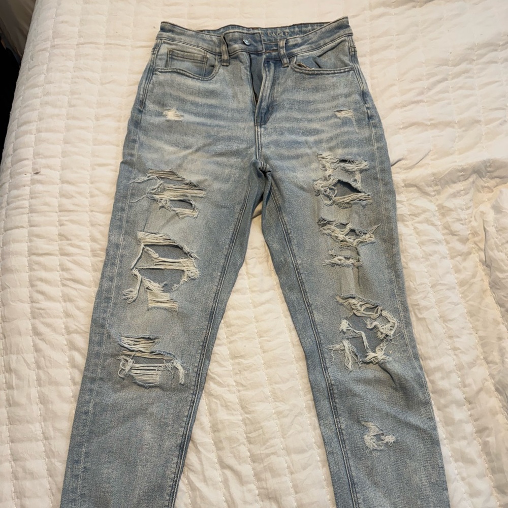 American Eagle Outfitters Light Blue Distressed Skinny Jeans